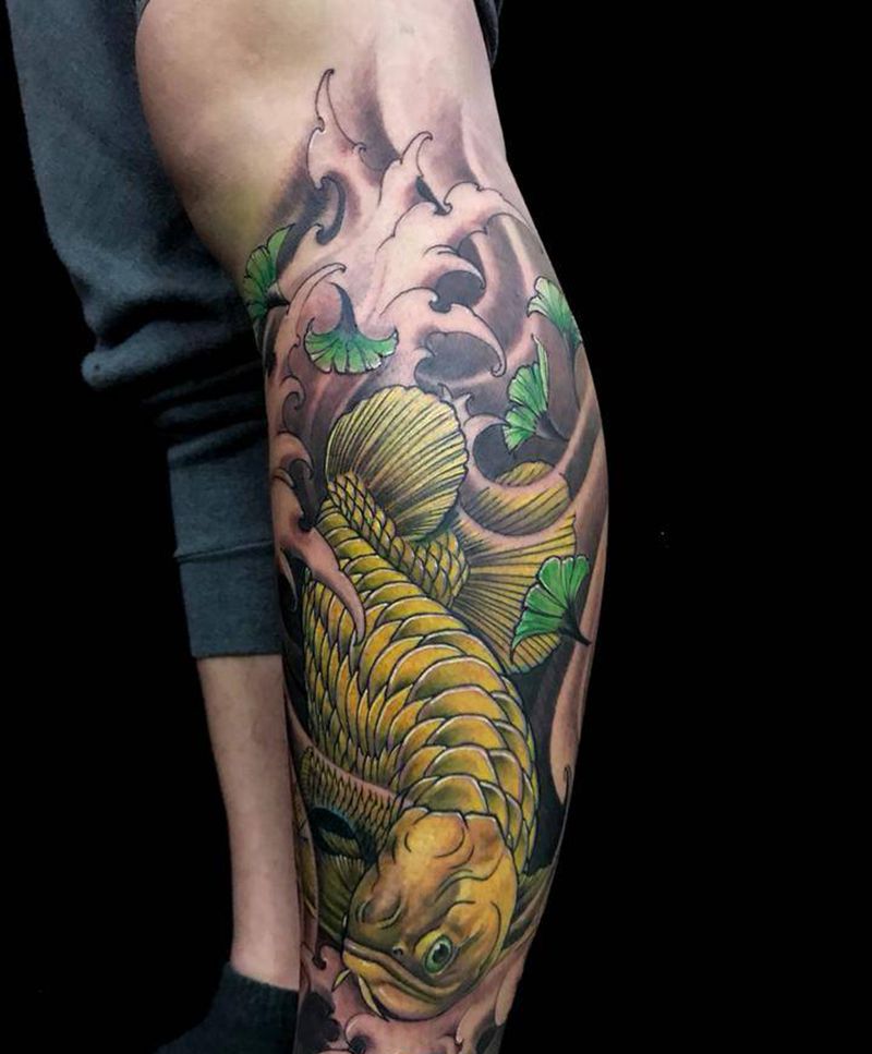 金龙鱼纹身图片_腿部新传统纹身图案