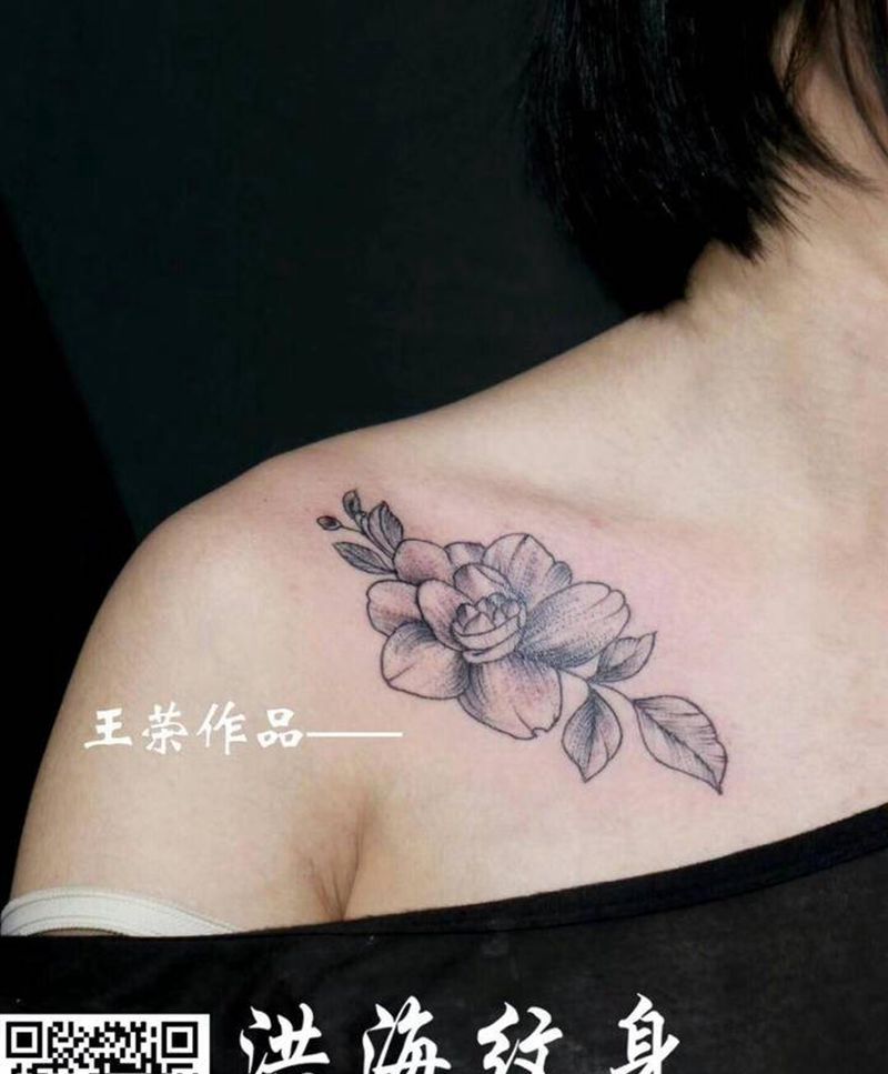 肩花纹身图片_肩部纹身图案