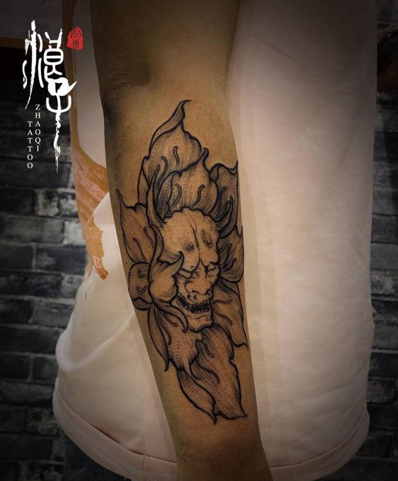 小图纹身图片_手臂点刺纹身图案