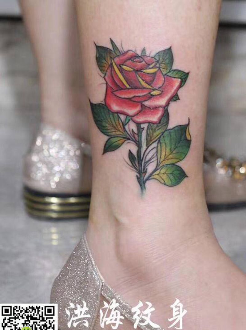 玫瑰纹身图片_腿部脚部新传统纹身图案