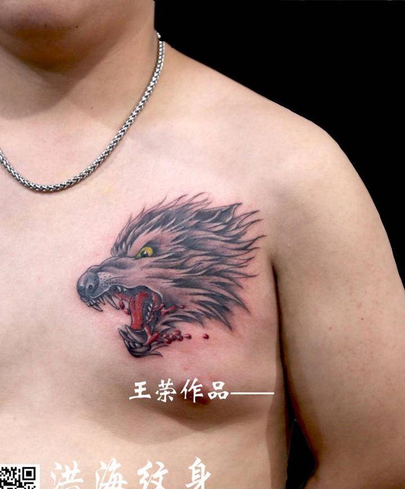 狼头纹身图片_胸部新传统老传统纹身图案