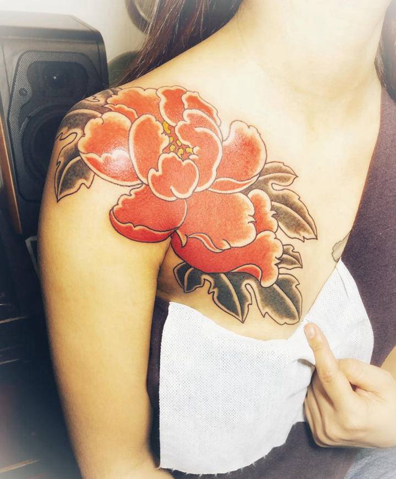 牡丹纹身图片_胸部纹身图案
