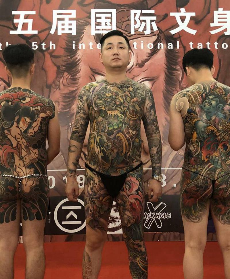 秀纹身图片_背部老传统新传统纹身图案