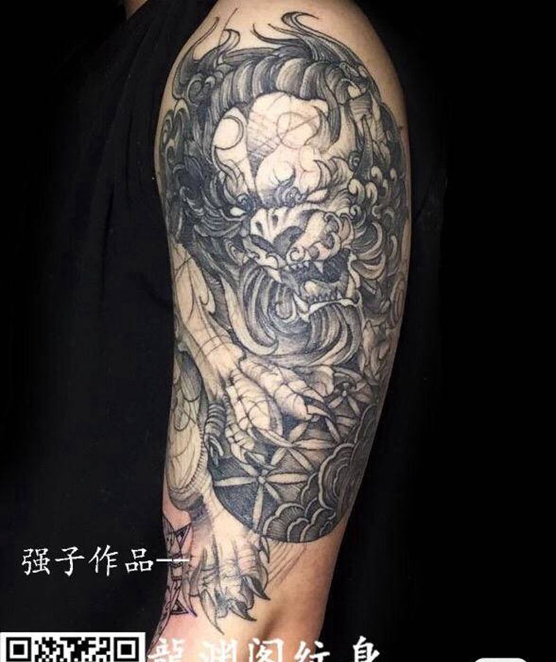唐狮纹身图片_手臂点刺新传统纹身图案