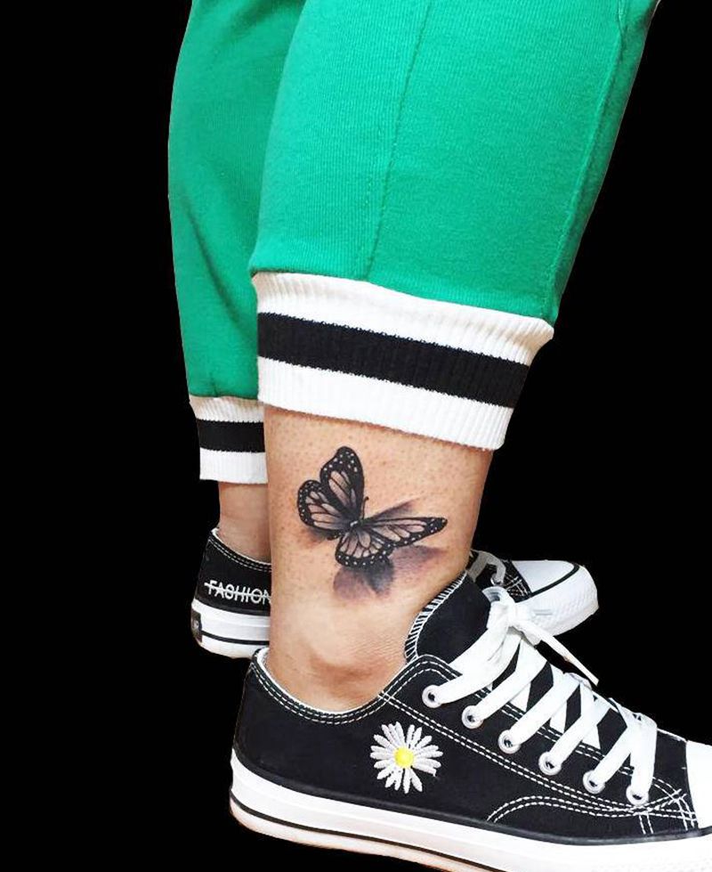 小蝴蝶纹身图片_脚部腿部老传统新传统纹身图案