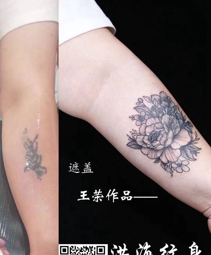 洪海纹身店内作品纹身图片_背部脚部纹身图案