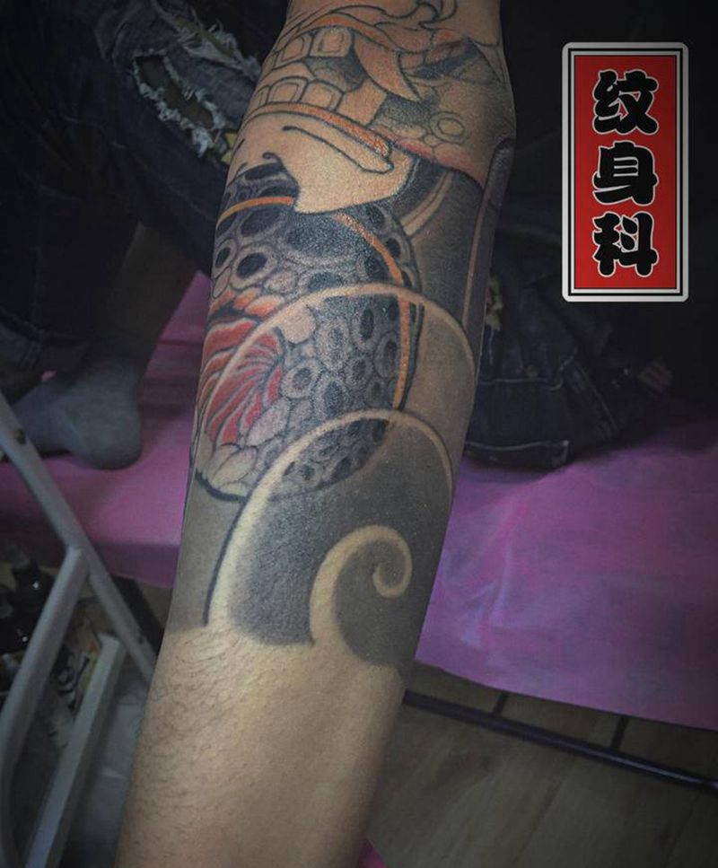 日式七分袖纹身图片_手臂老传统日式花臂蛇纹身图案