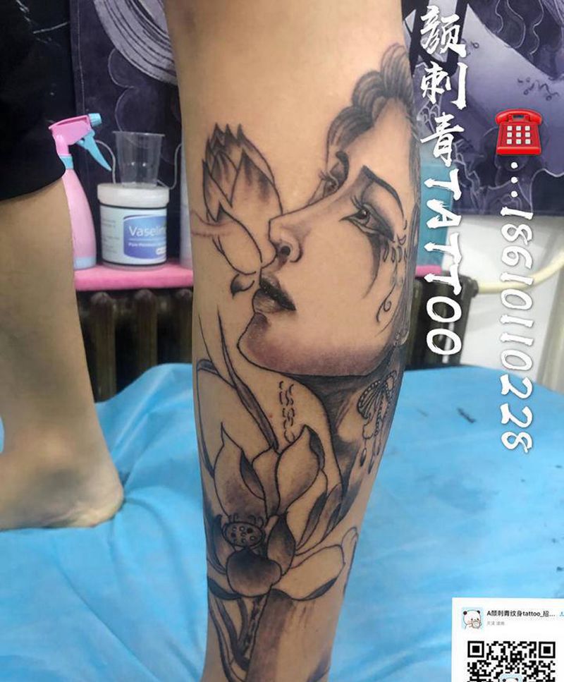 小腿艺妓纹身图片_腿部纹身图案