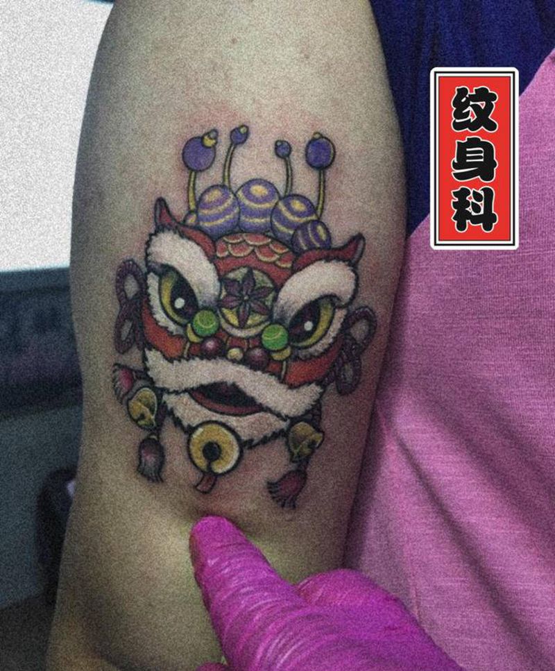 狮王争霸的霸纹身图片_手臂新传统福狮狮子纹身图案