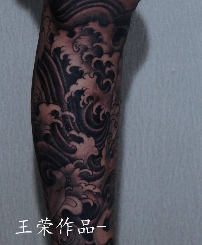 水花纹身图片_腿部纹身图案