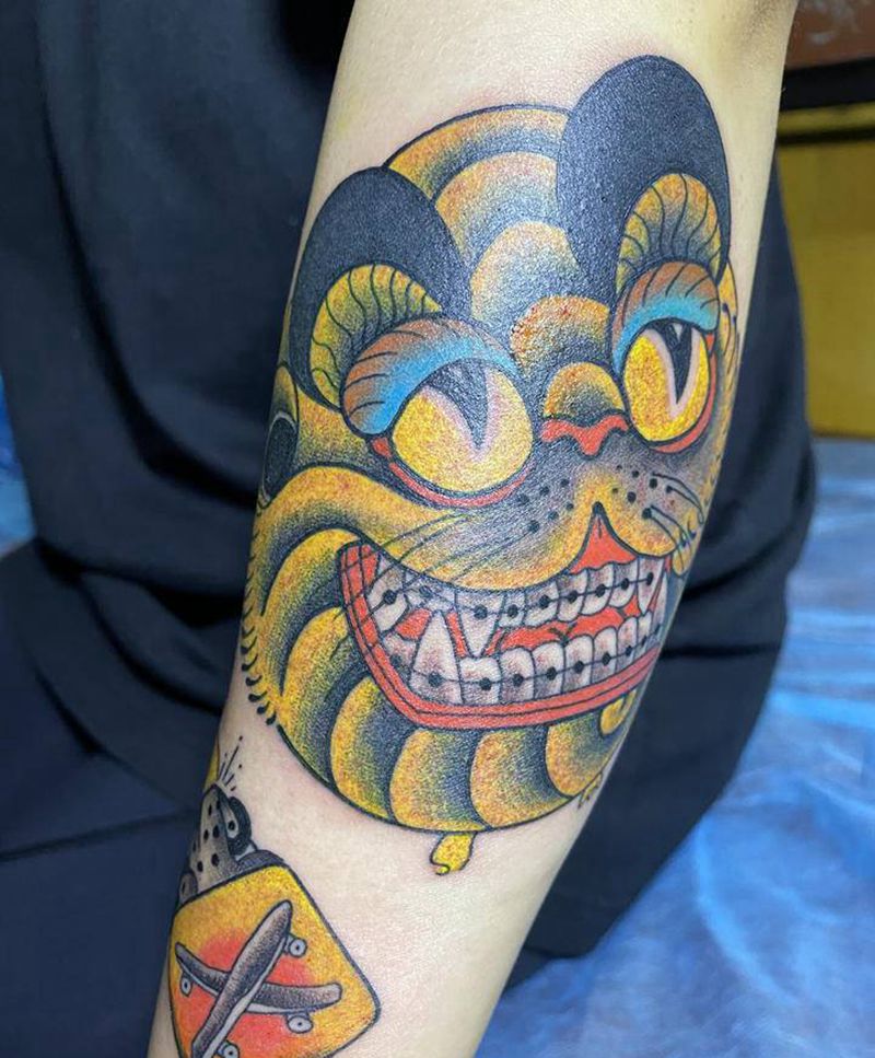 小貓纹身图片_手臂New School纹身图案