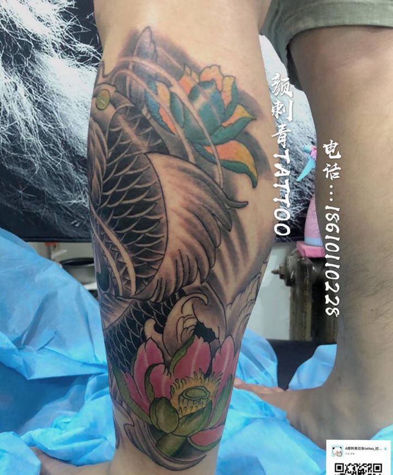 小腿鱼纹身图片_脚部纹身图案