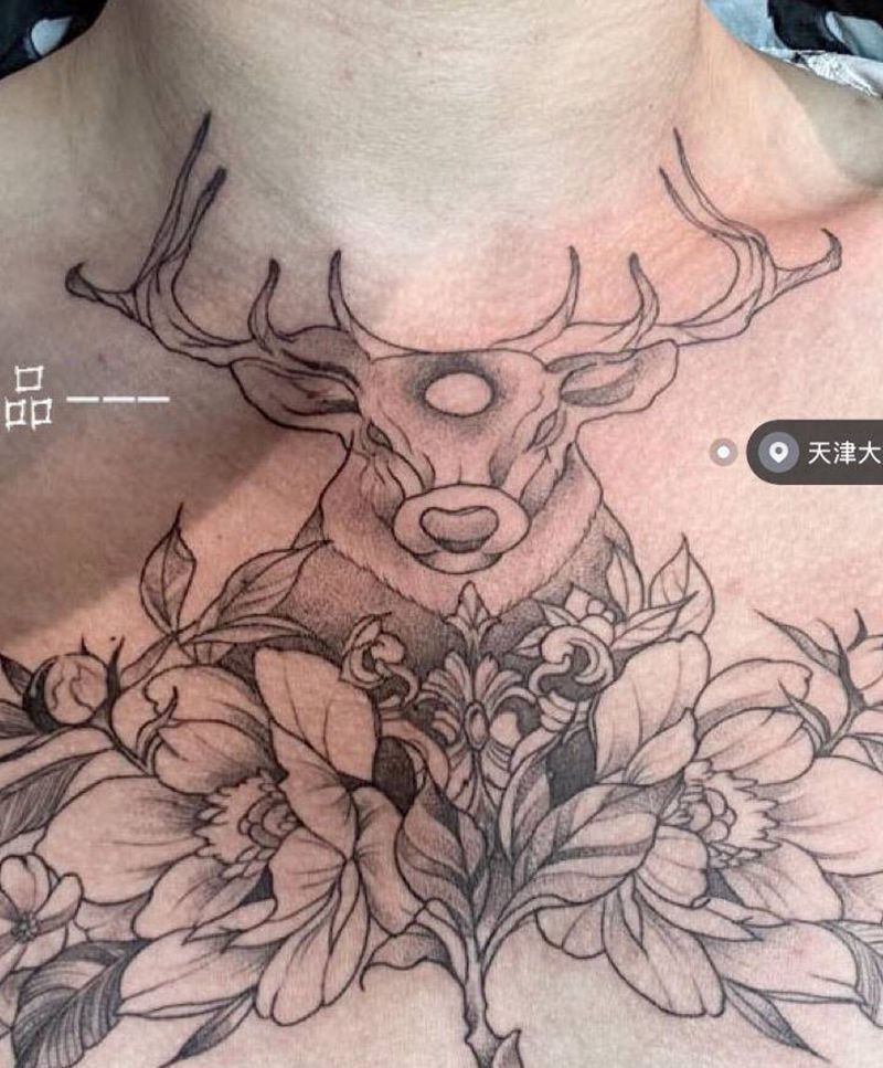 素花纹身图片_胸部纹身图案