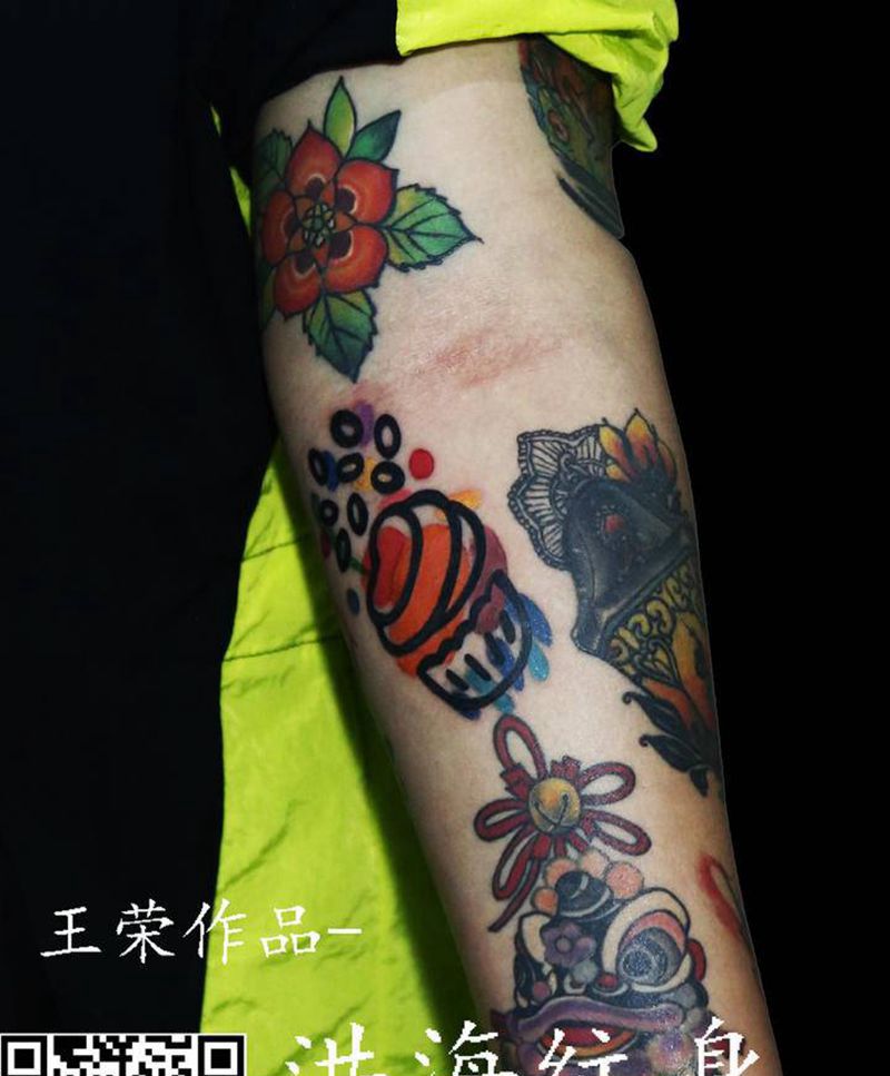 彩的小图纹身图片_Old School纹身图案