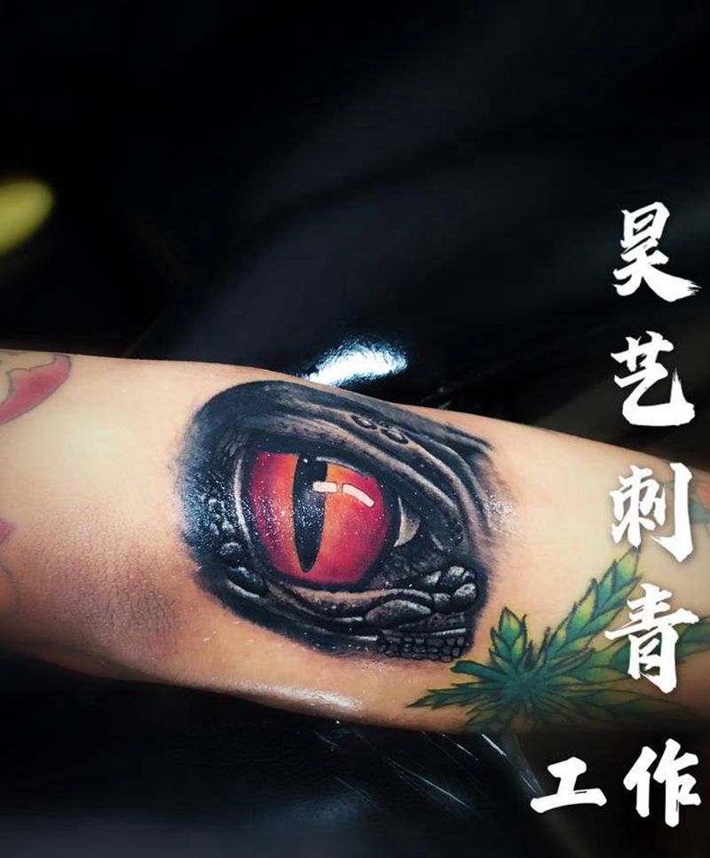 眼睛纹身图片_欧美写实纹身图案