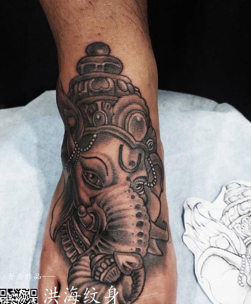 脚面象神纹身图片_脚部腿部纹身图案