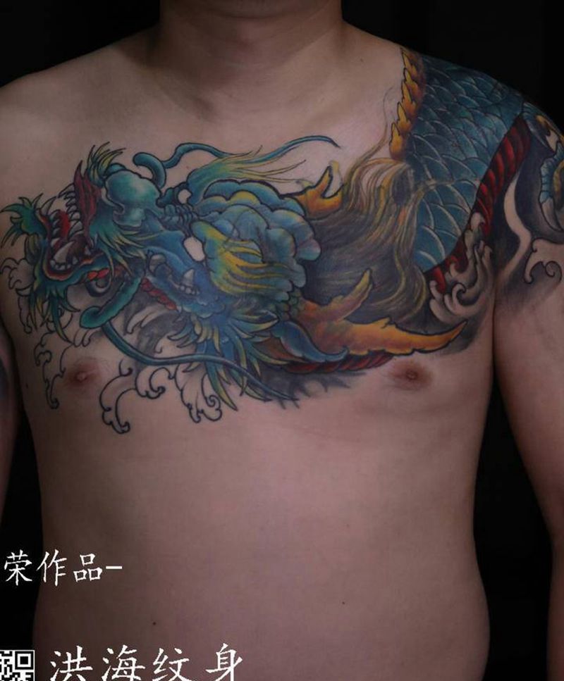 批肩龙覆盖未完纹身图片_颈部肩部新传统纹身图案