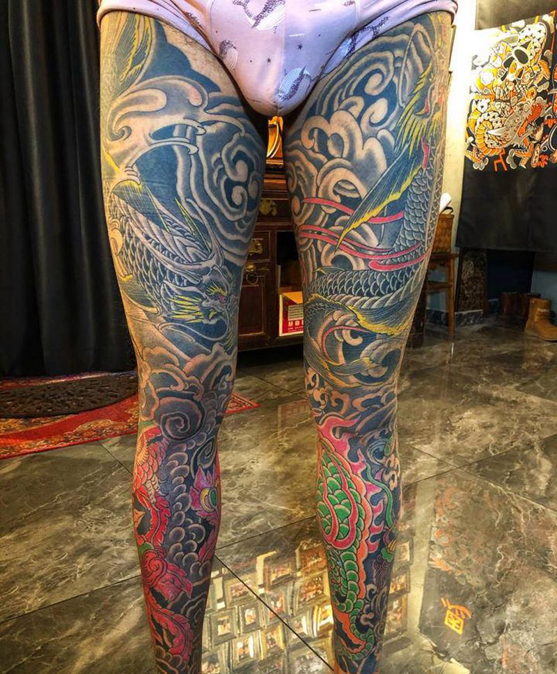 花腿神獸纹身图片_腿部老传统纹身图案
