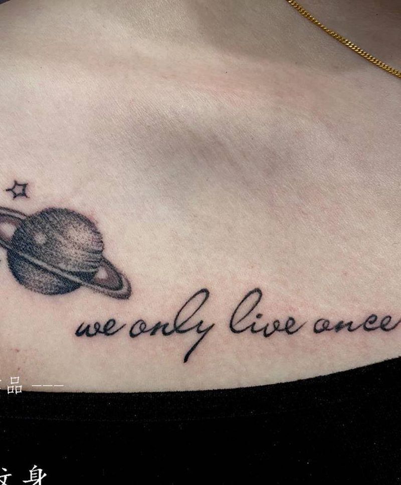 星球纹身图片_胸部纹身图案