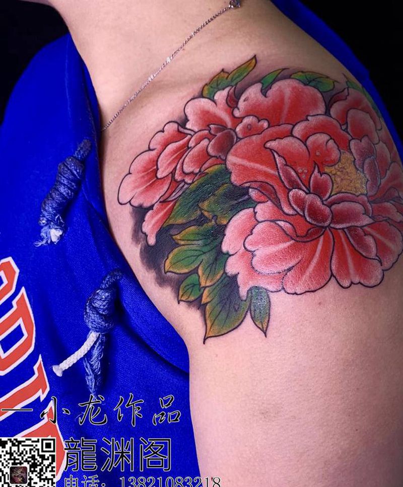 牡丹纹身图片_肩部纹身图案