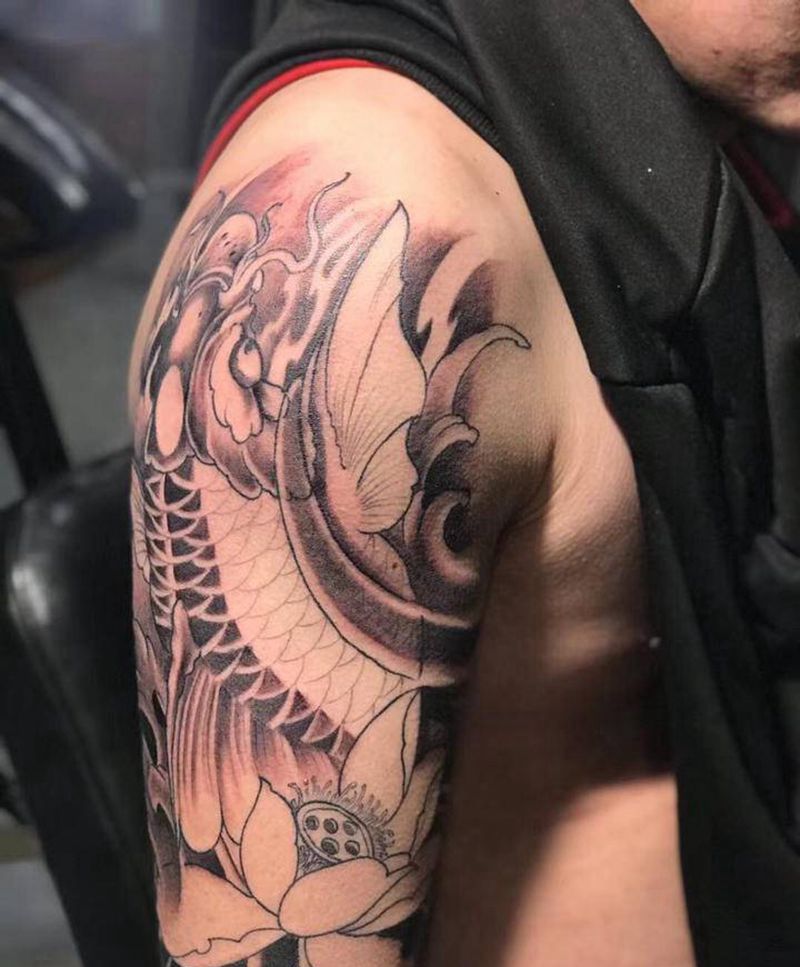 锦鲤纹身图片_手臂纹身图案