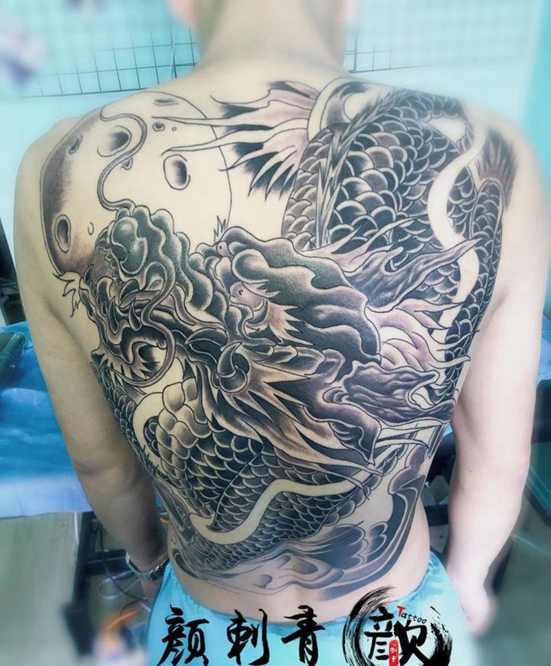 麒麟纹身图片_背部纹身图案