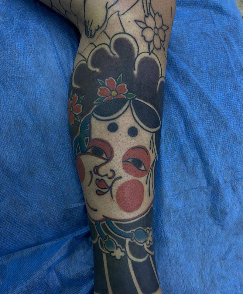 阿多福纹身图片_腿部脚部老传统图腾纹身图案