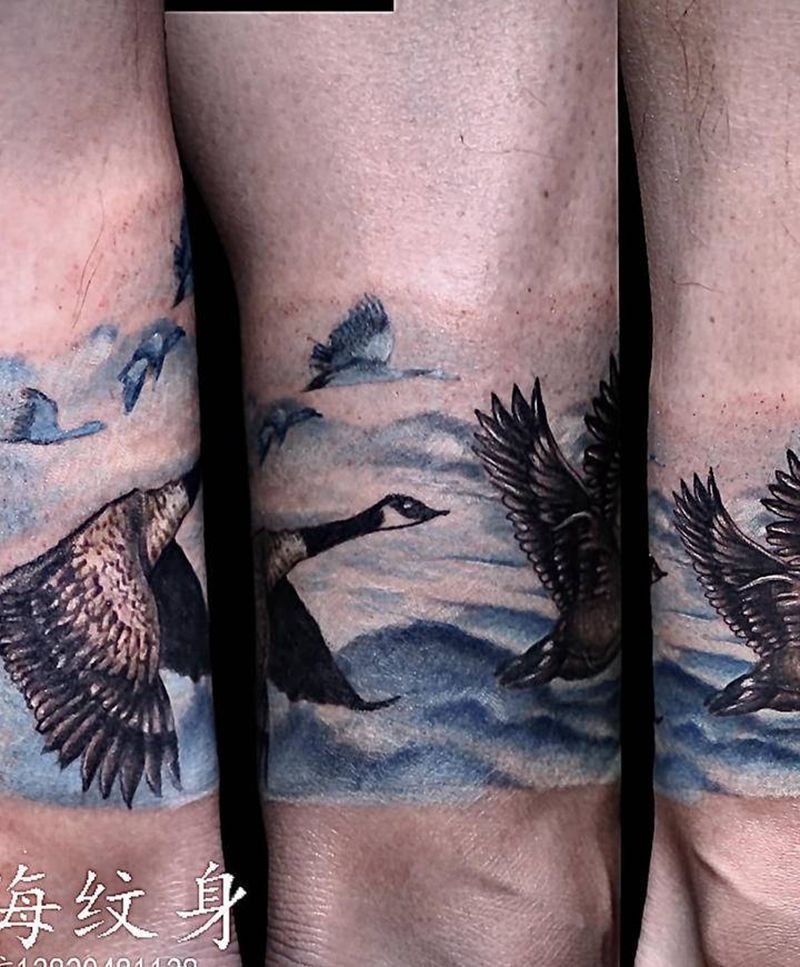 大雁东南飞纹身图片_新传统纹身图案