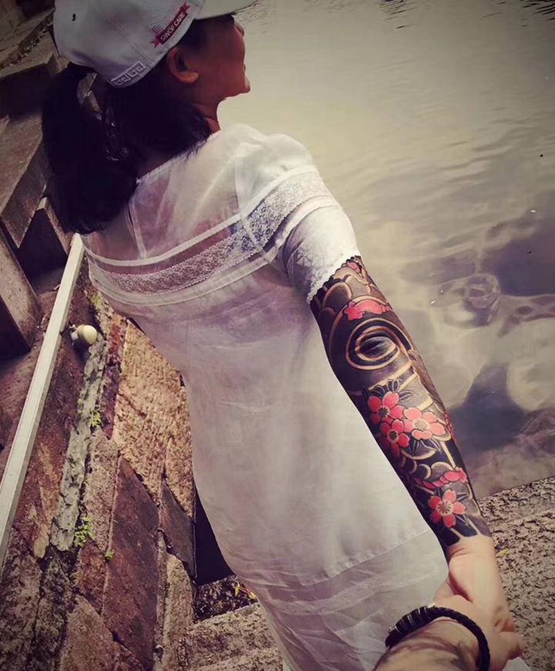 秀纹身图片_手臂老传统纹身图案