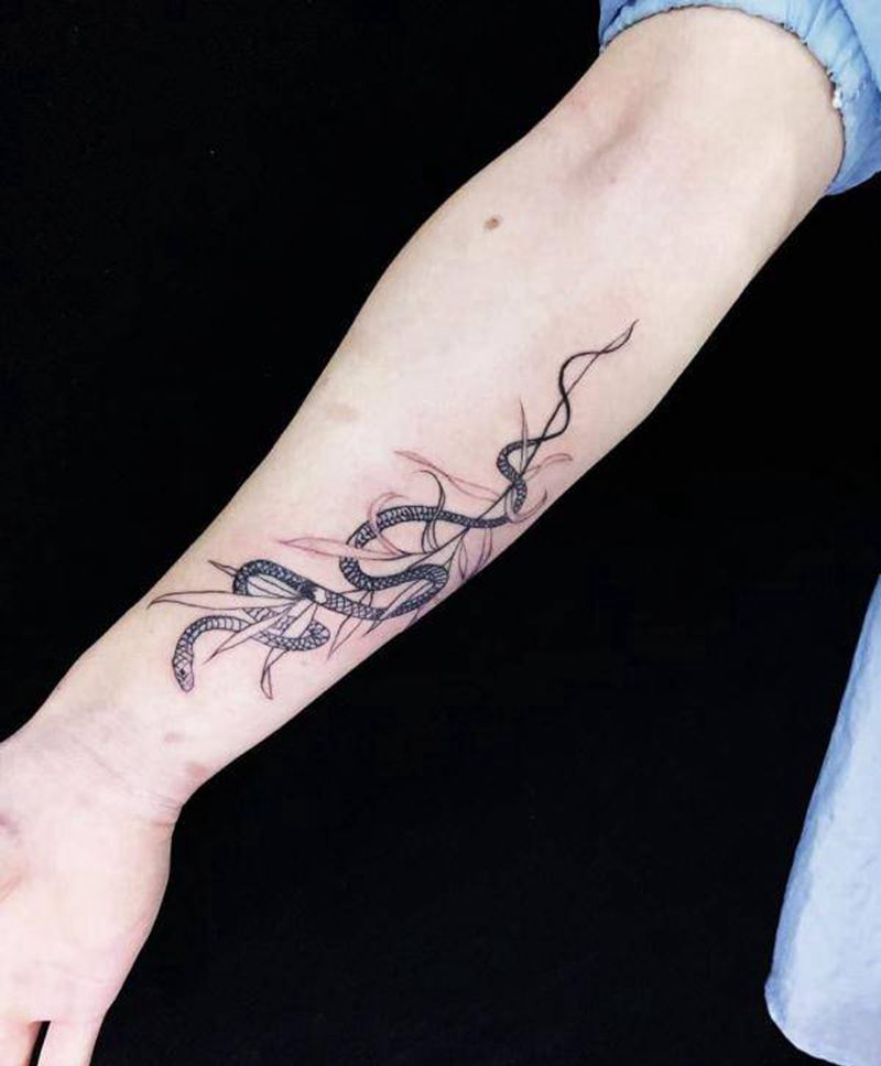 蛇纹身图片_手臂纹身图案