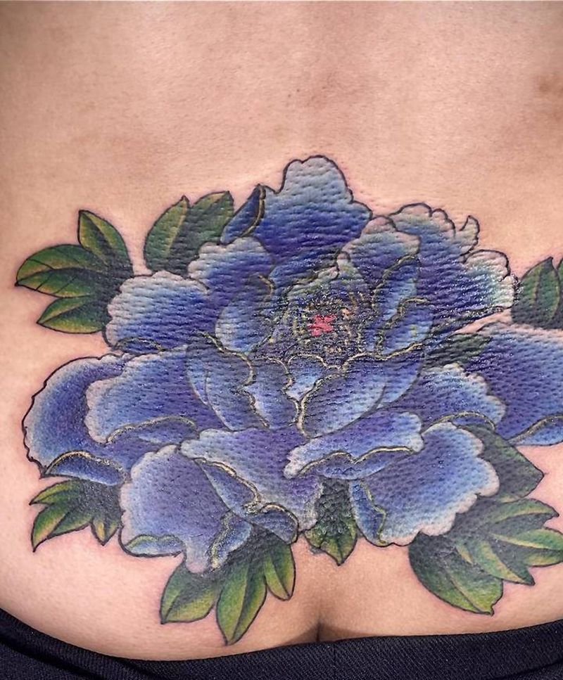 覆盖牡丹纹身图片_腰部新传统纹身图案