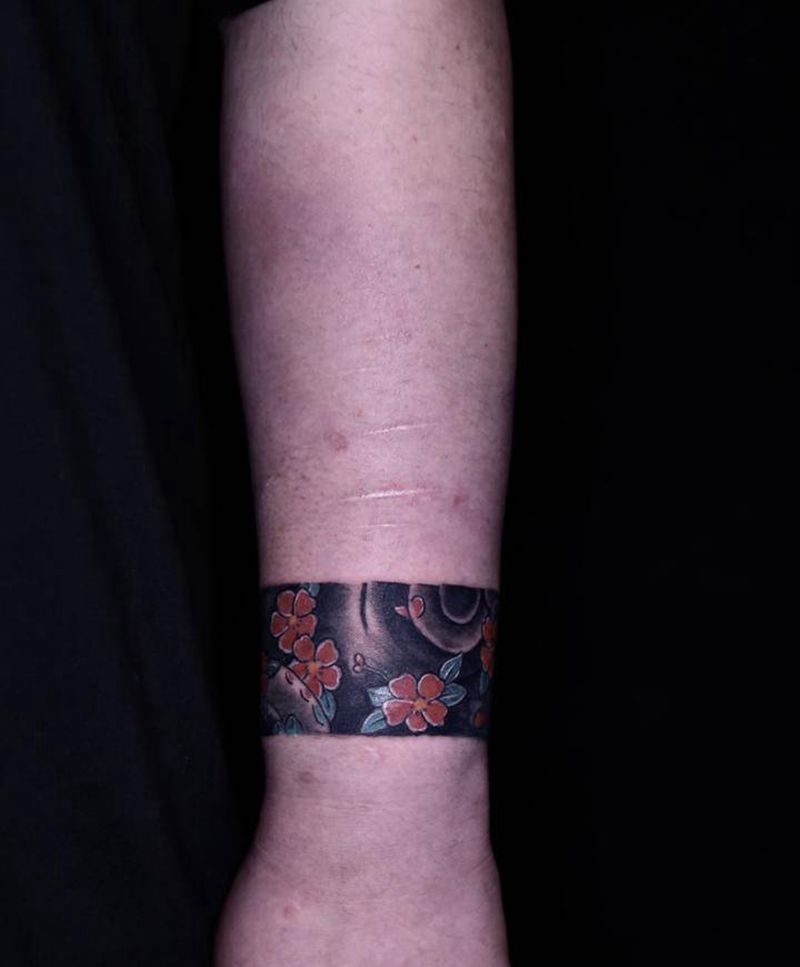 日式臂环纹身图片_手臂老传统纹身图案