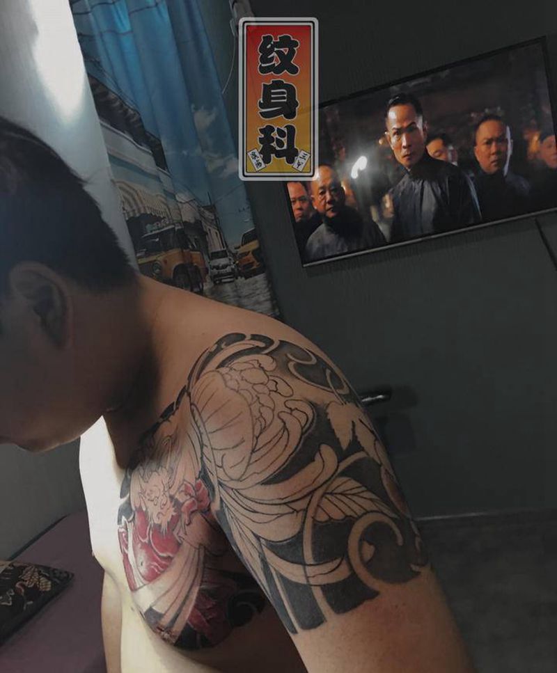 日式半胛进度纹身图片_手臂肩部老传统日式纹身图案