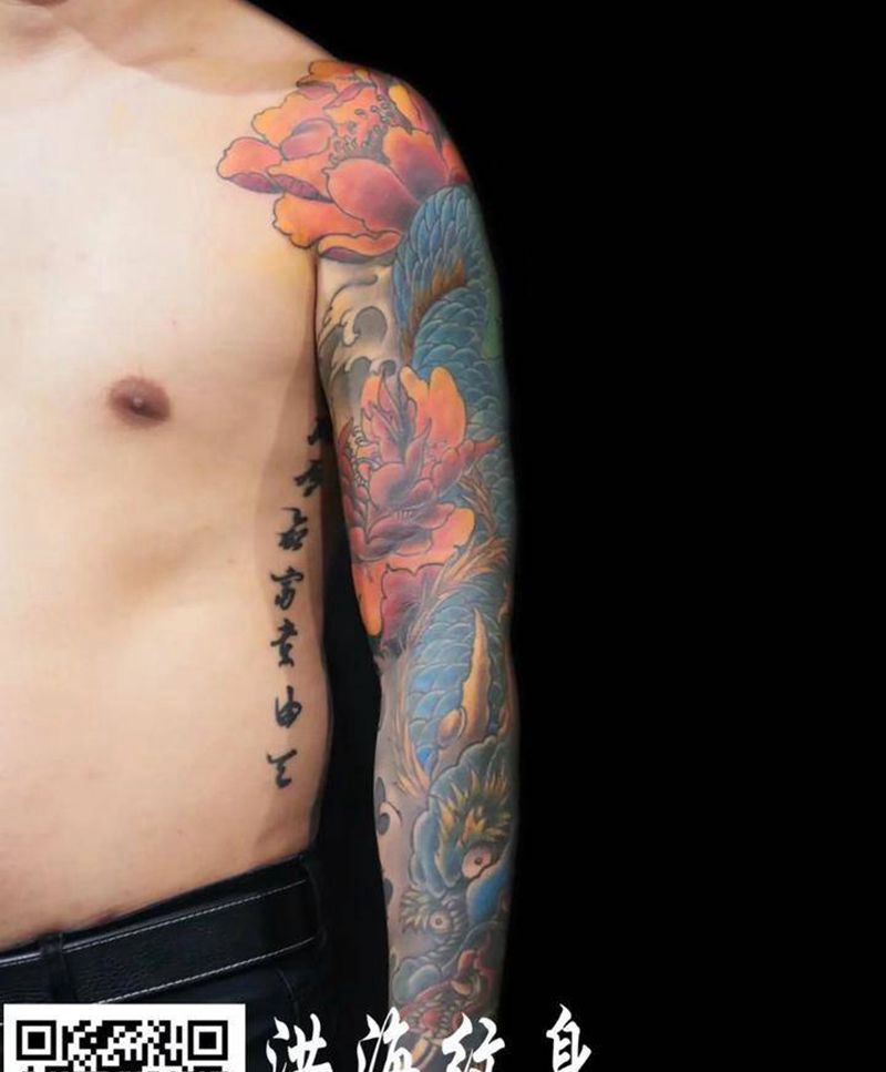 花臂龙纹身图片_