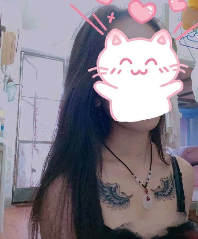 翅膀买家秀纹身图片_胸部颈部新传统纹身图案