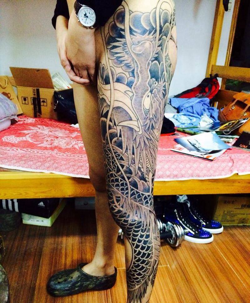 日本传统龙,底色完成纹身图片_