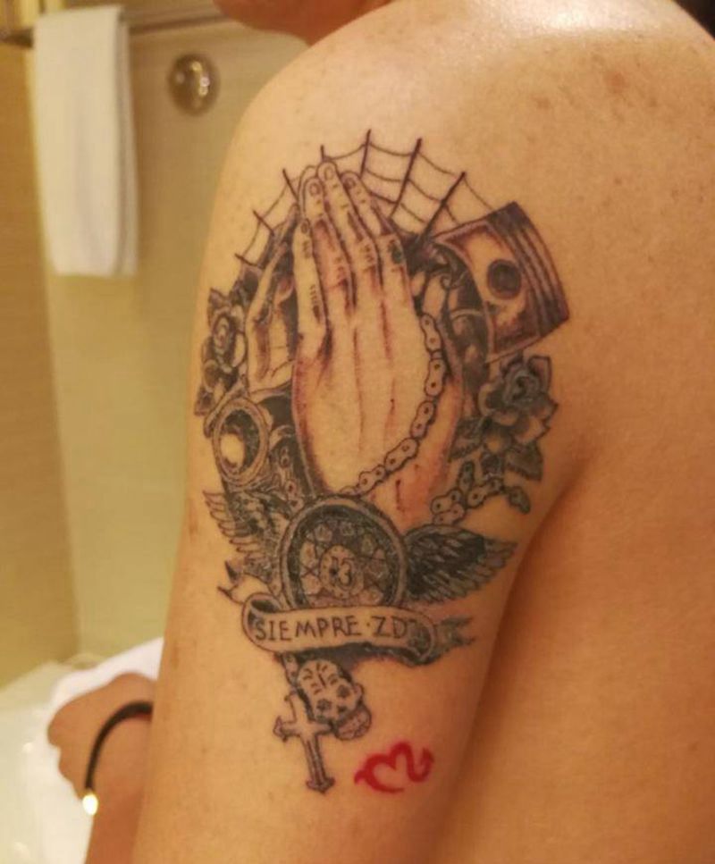 欧美纹身纹身图片_成品肩部手部欧美习俗清新写实几何人物静物纹身图案