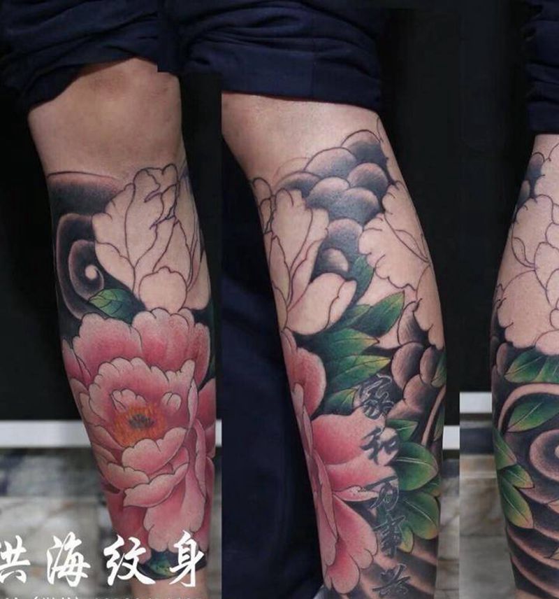 包花腿纹身图片_