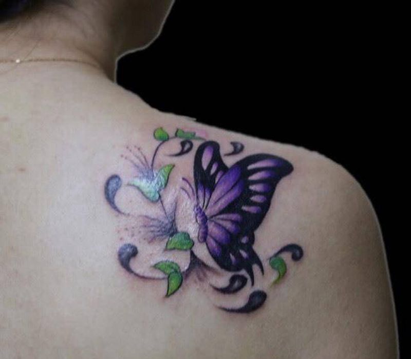 肩膀蝴蝶纹身纹身图片_