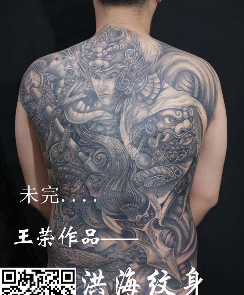 赵云纹身图片_背部新传统欧美写实纹身图案