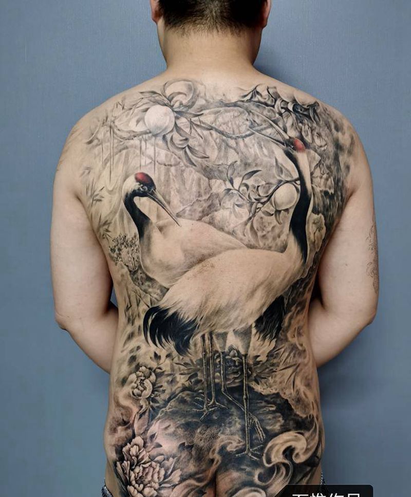 呵呵呵纹身图片_背部新传统纹身图案