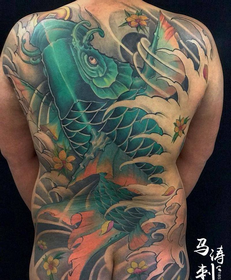 鱼纹身图片_成品背部传统原创纹身图案