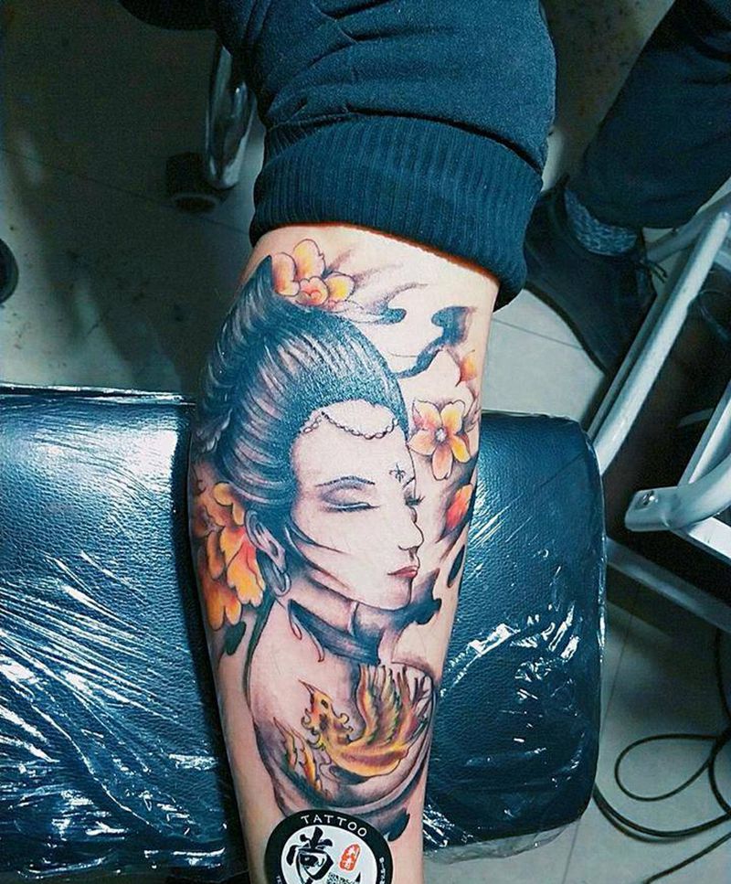 小腿艺妓纹身图片_