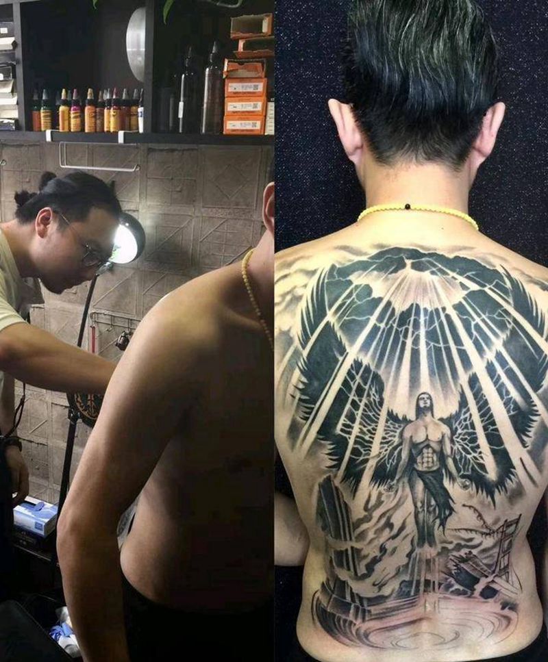 满背天使纹身图片_背部欧美写实天使纹身图案