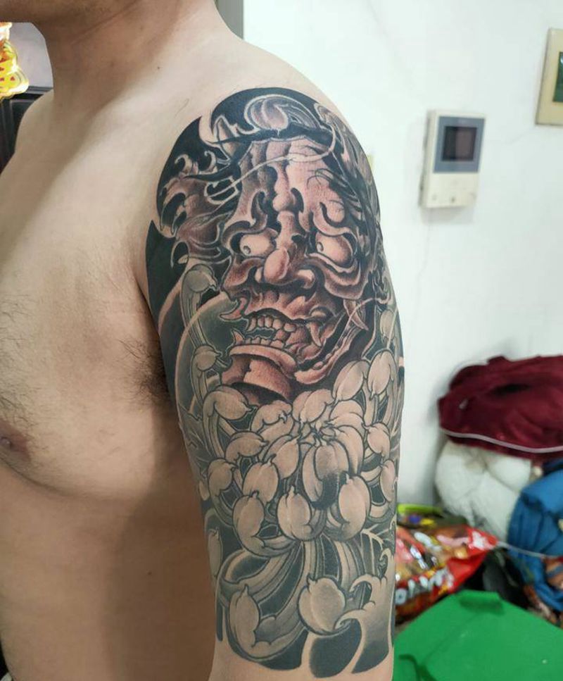 大臂般若纹身图片_手臂New School纹身图案