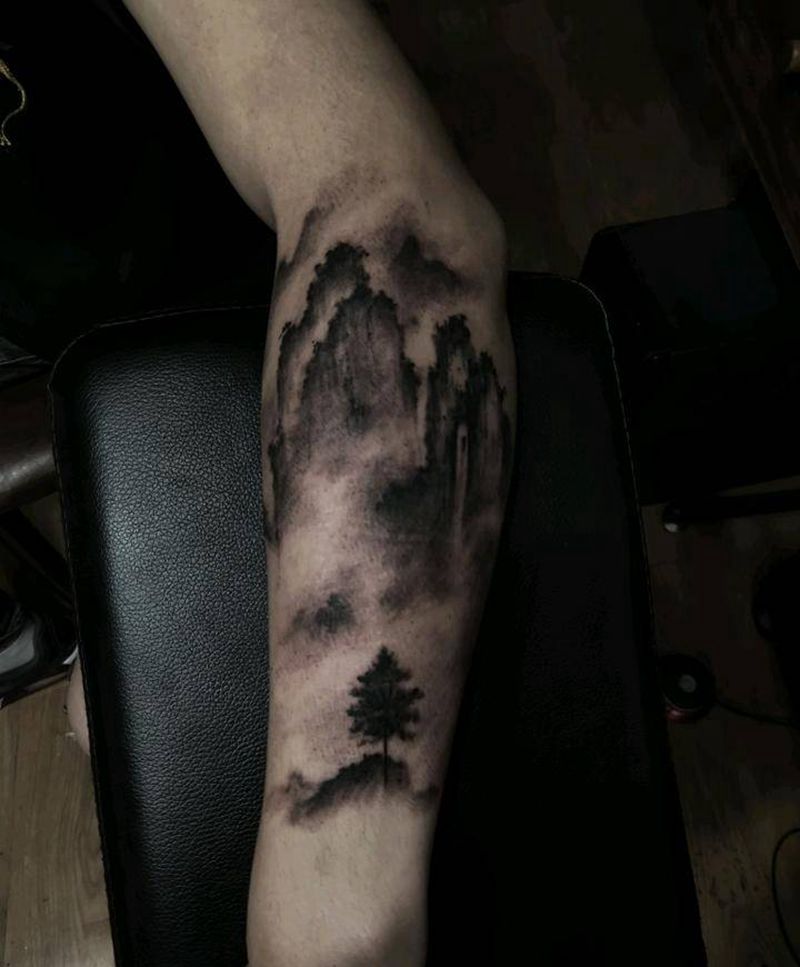 山水之间纹身图片_水墨纹身图案