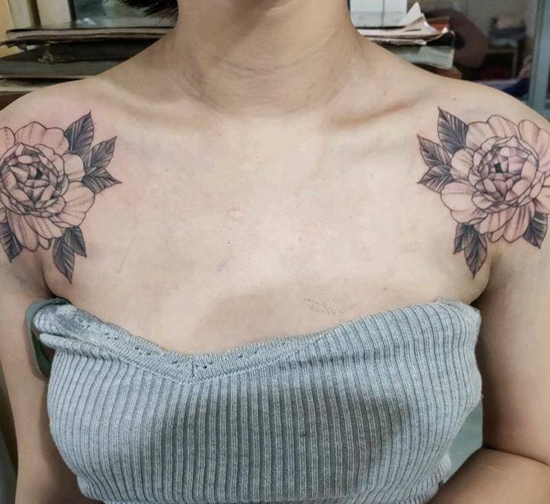 素花纹身图片_肩部New School纹身图案