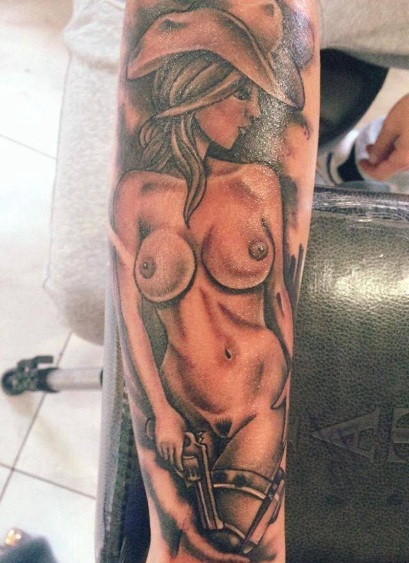 性感牛仔纹身图片_