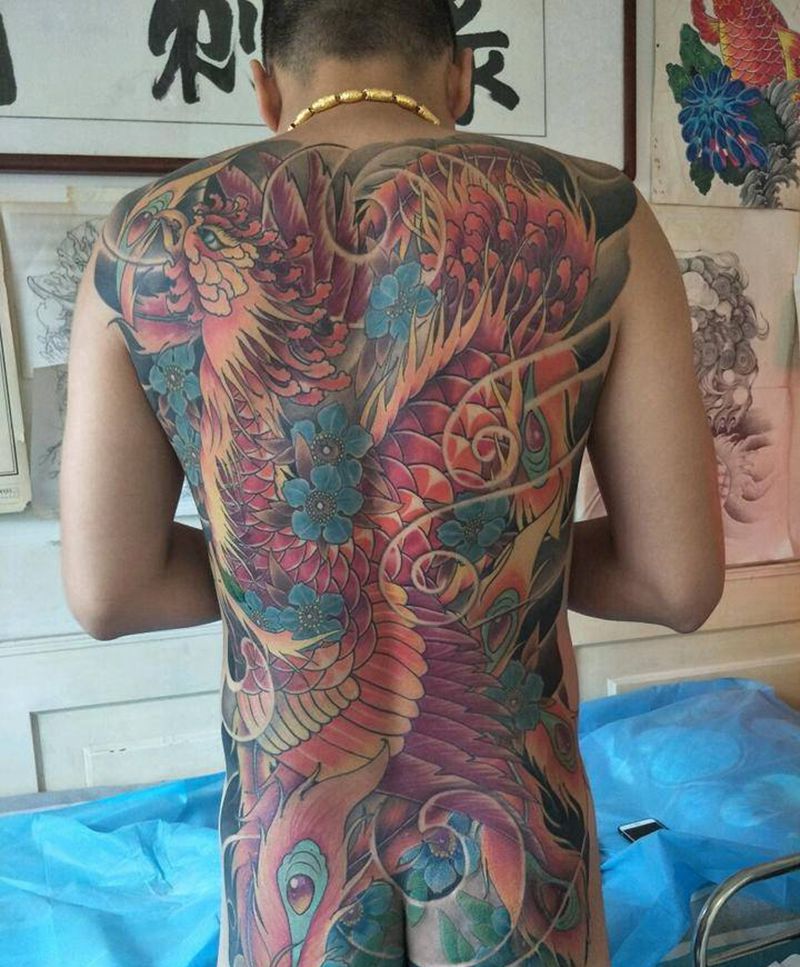 包臀凤凰纹身图片_