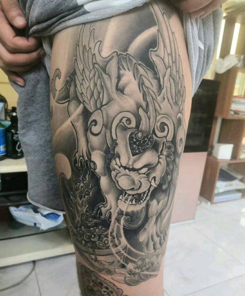 貔貅纹身图片_腿部新传统纹身图案